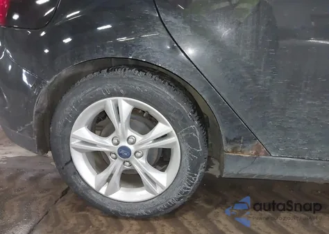 2014 Ford Focus Se z USA, uszkodzony, nr VIN 1FADP3K2XEL105489